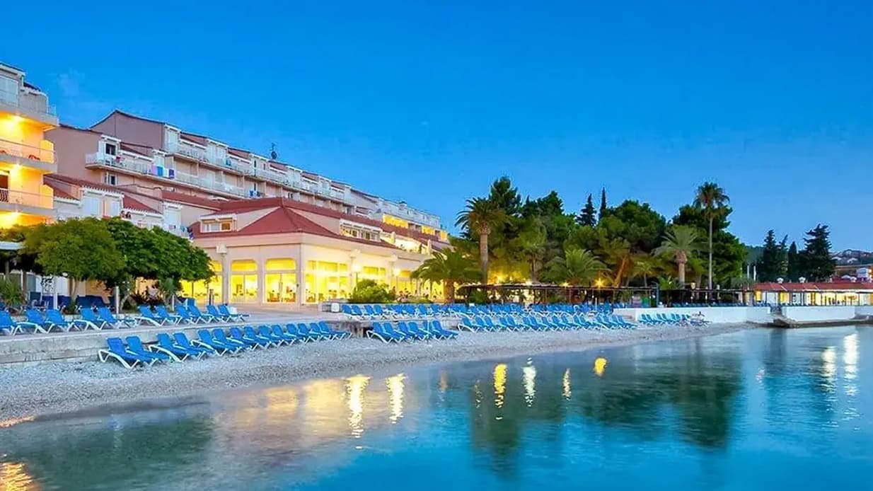 🇭🇷 Lato 2025 w Chorwacji: 3⭐, Wyżywienie, Loty