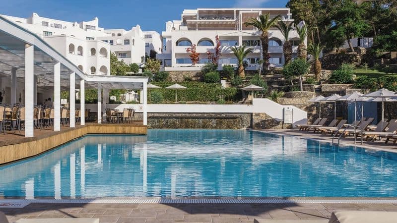Greckie Słońce i Relaks: 7 dni w Lindos Village na Rodos 🇬🇷☀️