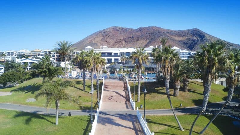 🇪🇸 ☀️ Lazurowa Lanzarote: 7-dniowy relaks w H10 Rubicon Horizons Collection
