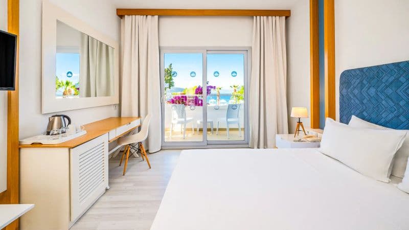 Słoneczny relaks na 7 dni w Bodrum: Luksusowy Labranda TMT Resort 🇹🇷☀️