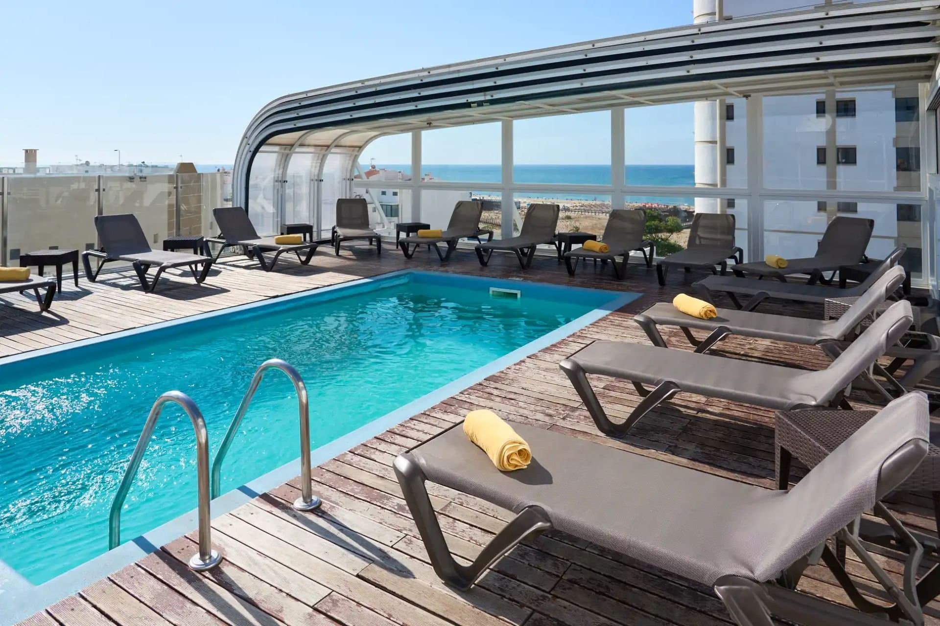Portugalskie Wybrzeże w 5 Dni – Hotel Baia Beach 🇵🇹🌊