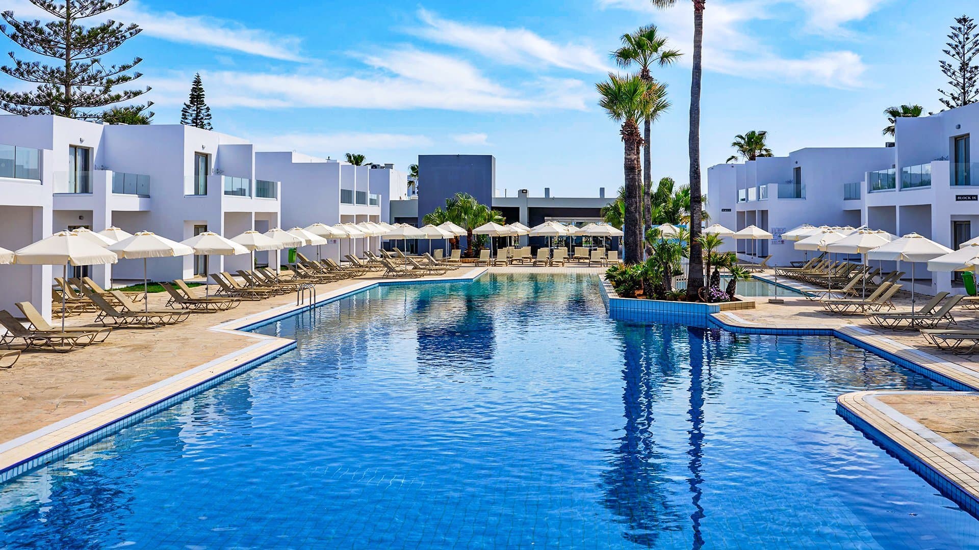 Cypr w Pigułce: 4 Dni w Larnace z All Inclusive 🇨🇾☀️