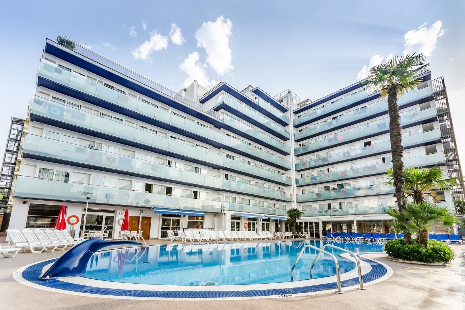 Krótki Wypad na Costa Brava: Hotel Mar Blau 🇪🇸🌊