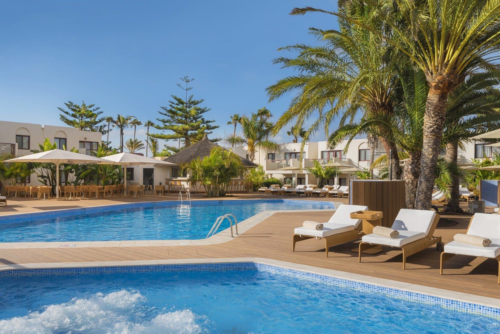 Słoneczna Fuerteventura na 5 dni: Relaks w Hotelu Alua Suites Fuerteventura 🇪🇸☀️