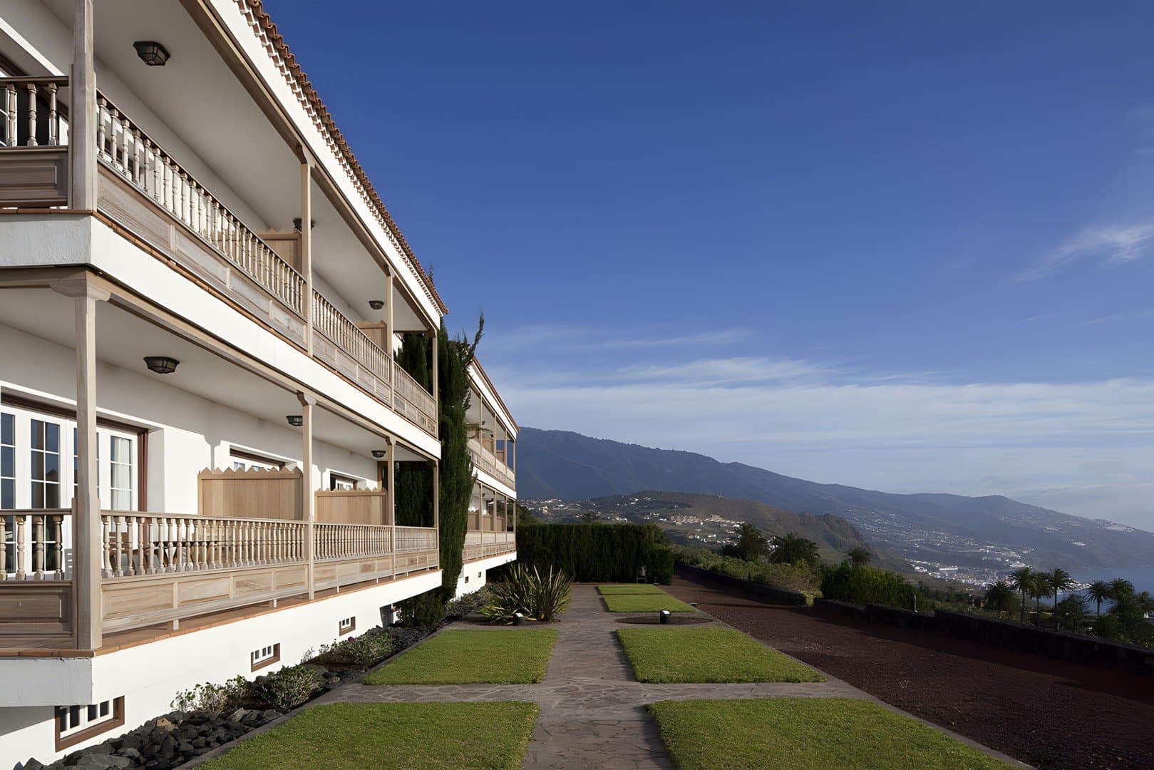 5 dni na La Palmie: Kanaryjski urok w Hotelu Parador de la Palma 🇪🇸🌴