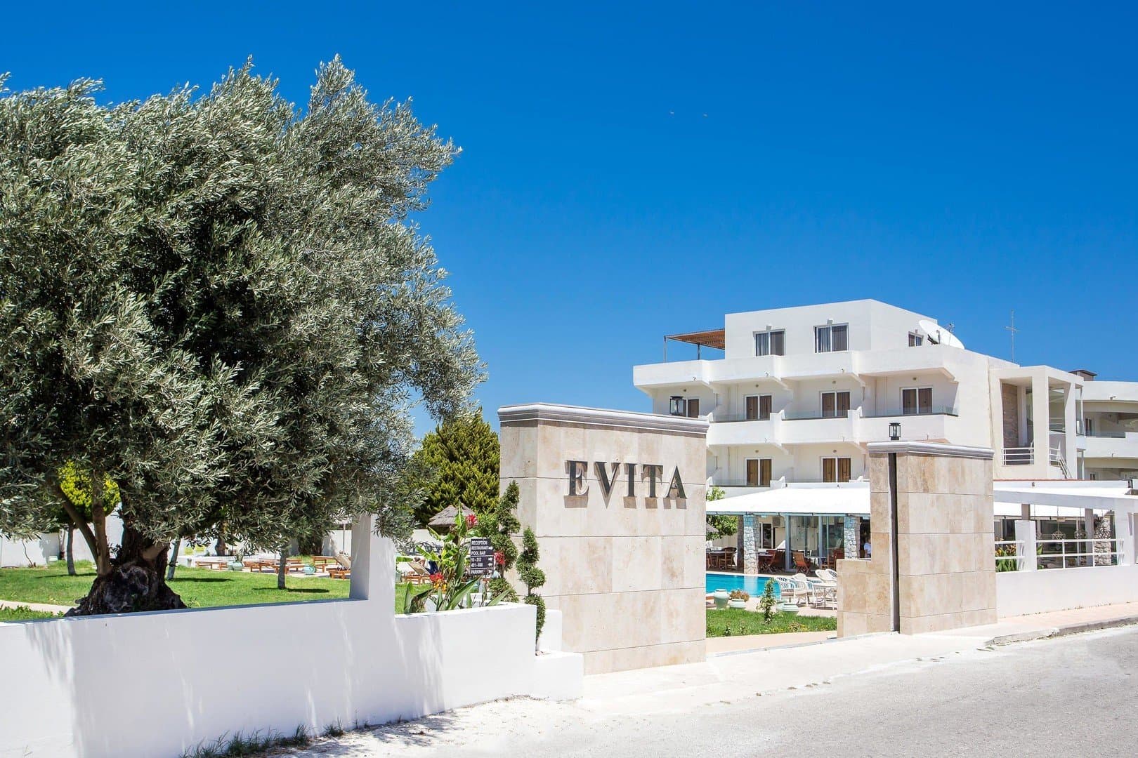 Hotel Evita Studios