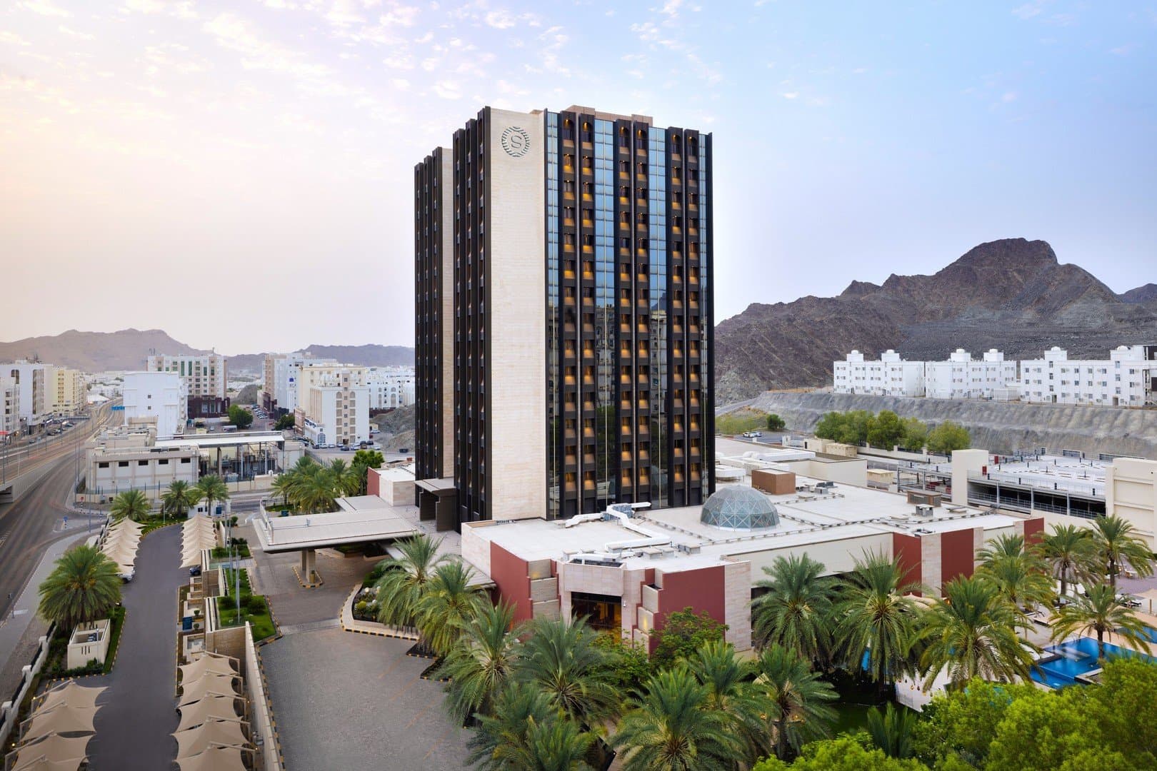 Muskat w Omanie: 5 dni w hotelu 5★ Sheraton Oman