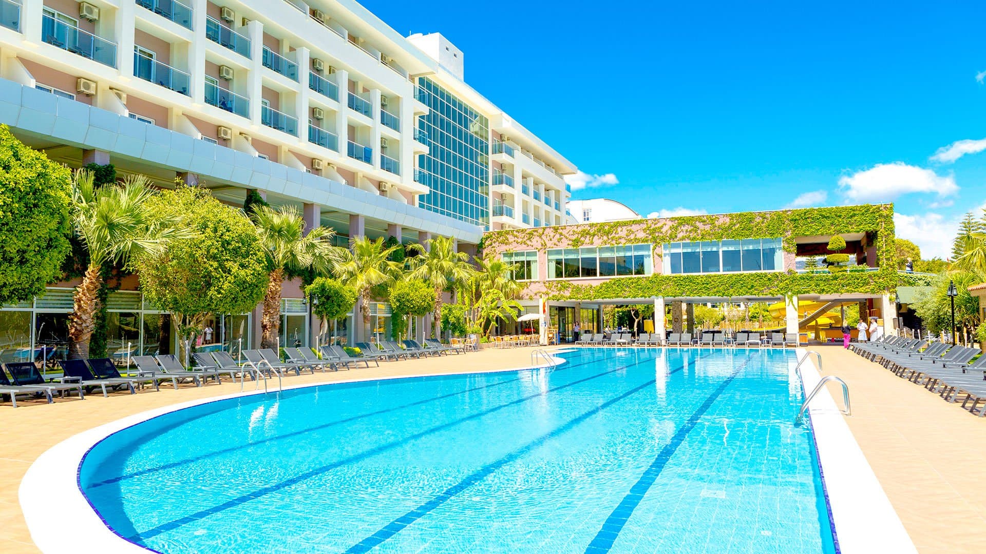 Alanya: 6 dni słońca w 5★ Telatiye Resort z Wrocławia! 🇹🇷☀️
