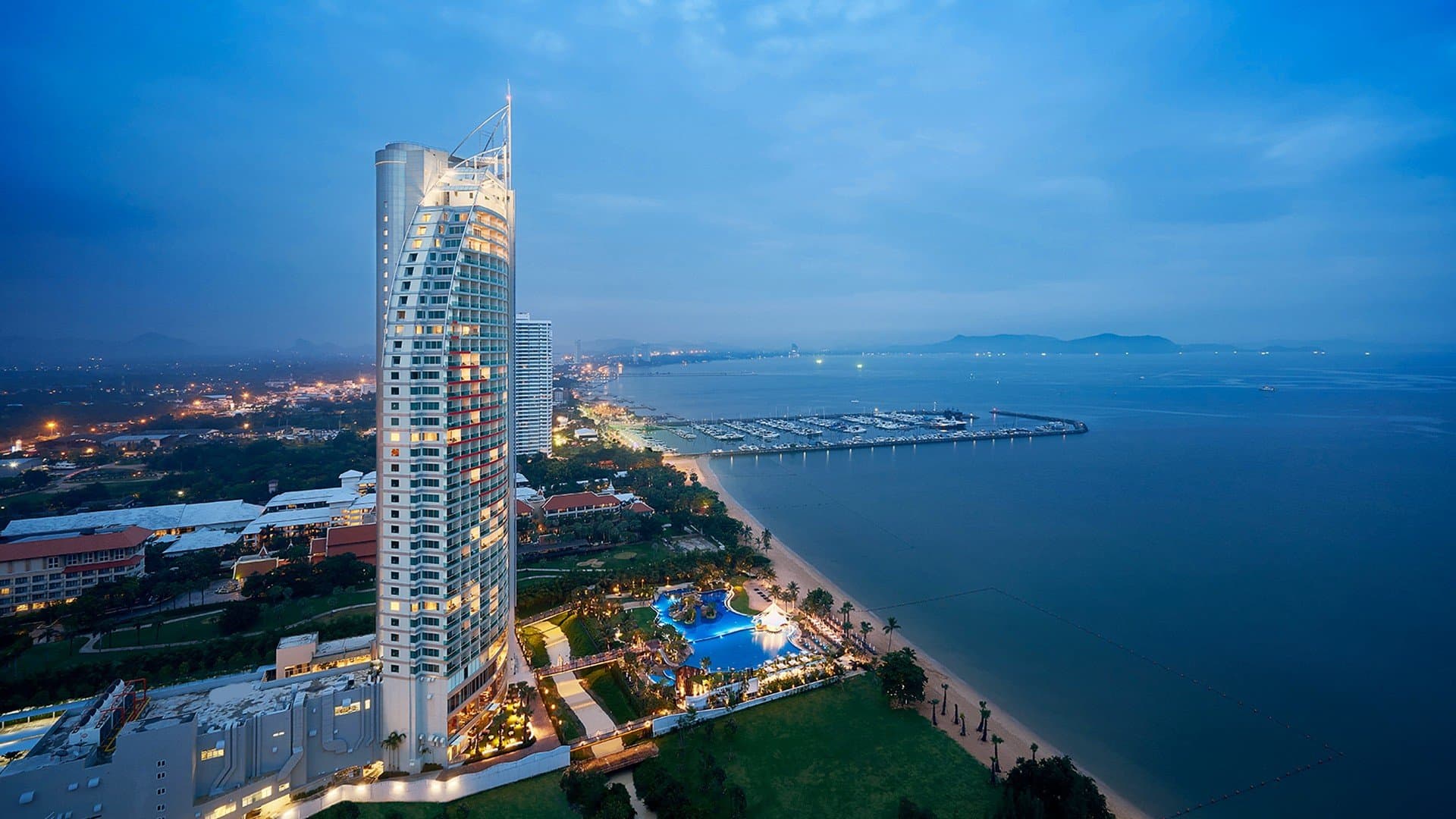 Luksusowe 7 dni w Tajlandii: Mövenpick Siam w Pattaya 🇹🇭✨