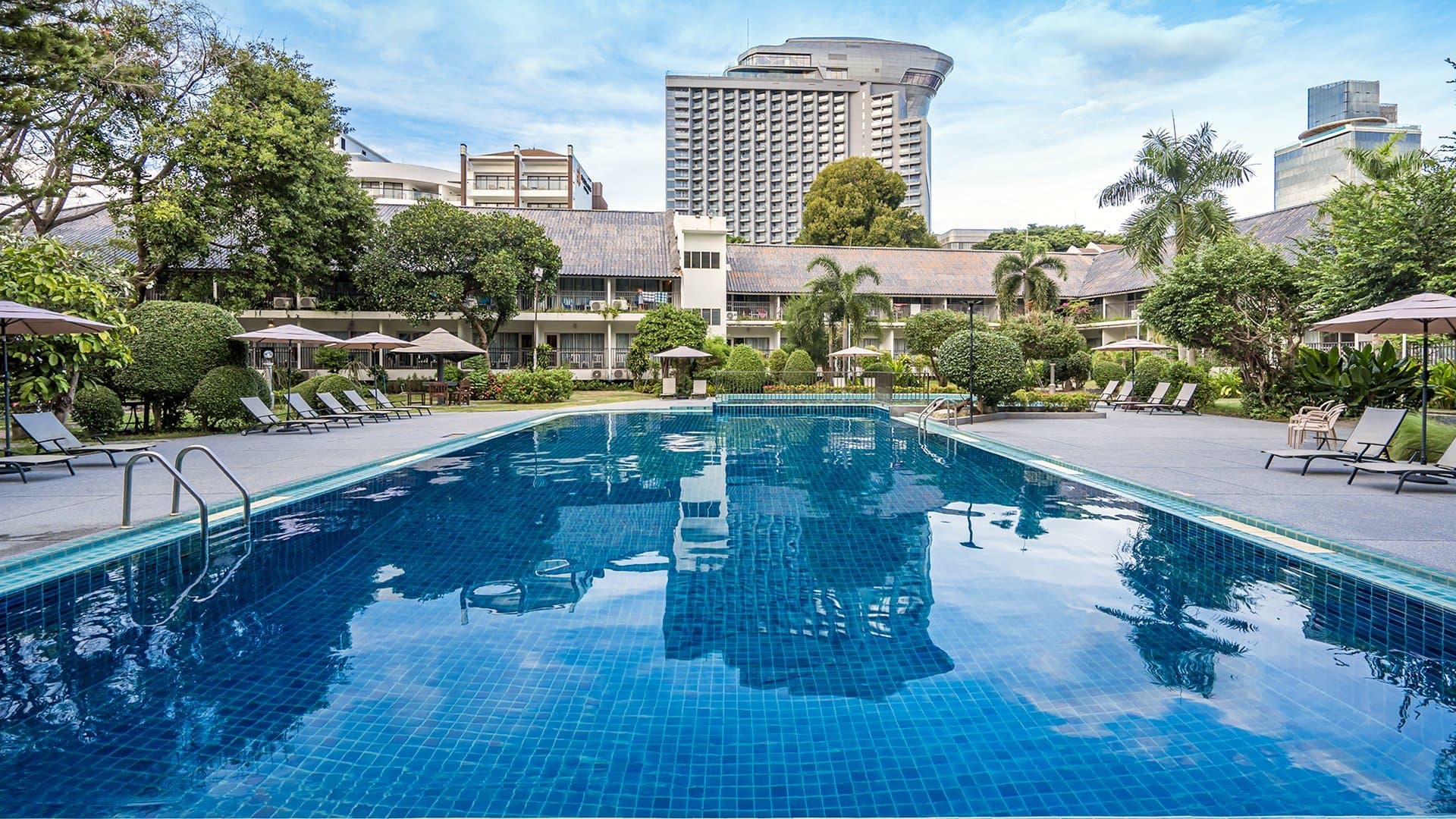 Tajlandia w 7 Dni: Sunshine Garden Resort w Pattayi 🇹🇭🌴