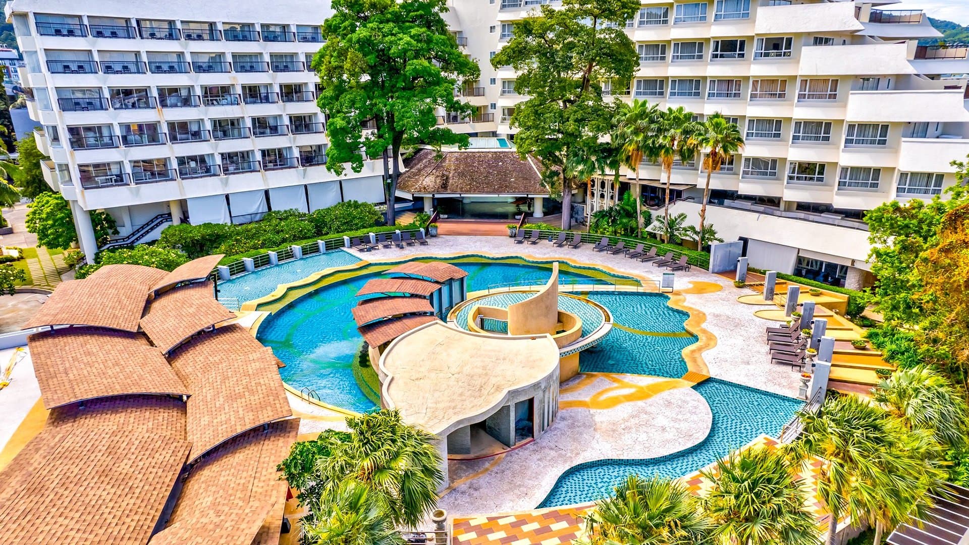 9 dni w Tajlandii: Luksusowy Patong w Hotelu Andaman Embrace 🇹🇭✨