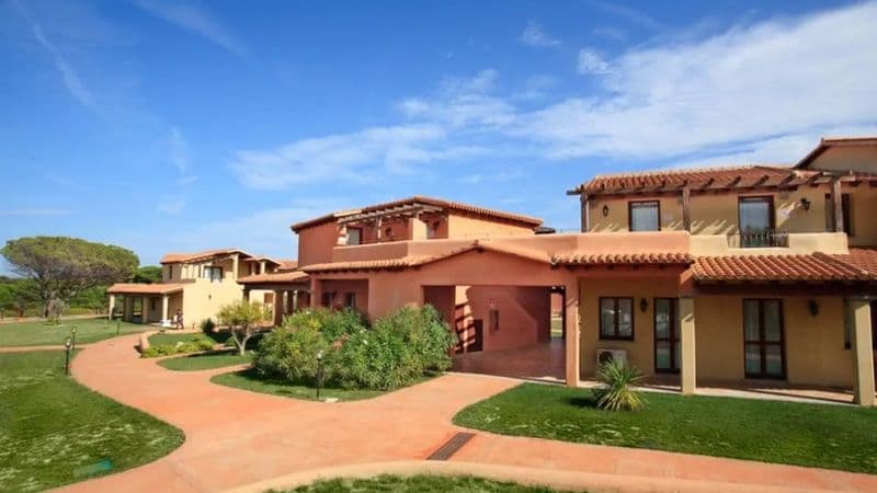 🇮🇹 Odkryj Sardynię: 7 dni w Residence Baia dei Mirti