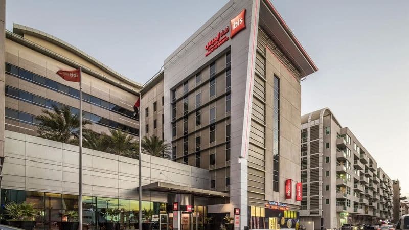 🇦🇪 Rodzinny Wypad do Dubaju: 14 Dni ze Śniadaniami