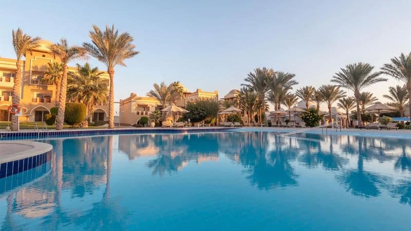 🇪🇬☀️ Czerwonomorska Przygoda: 7 Dni Relaksu w Makadi Bay!