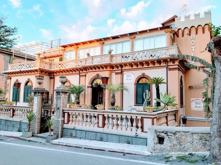 Villa Antica