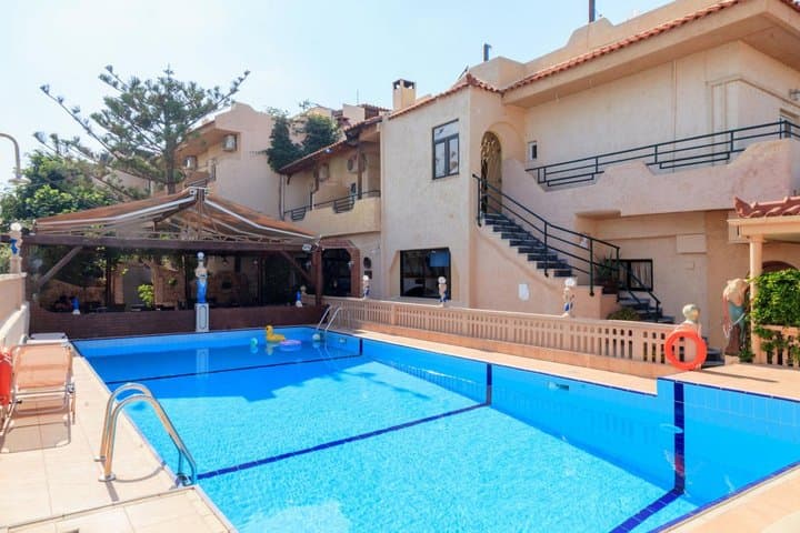 Shotels Erato