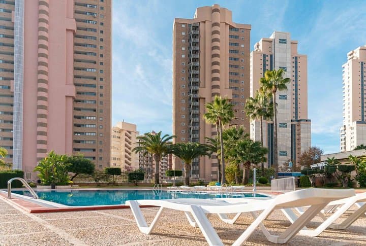 Vistamar Apartments