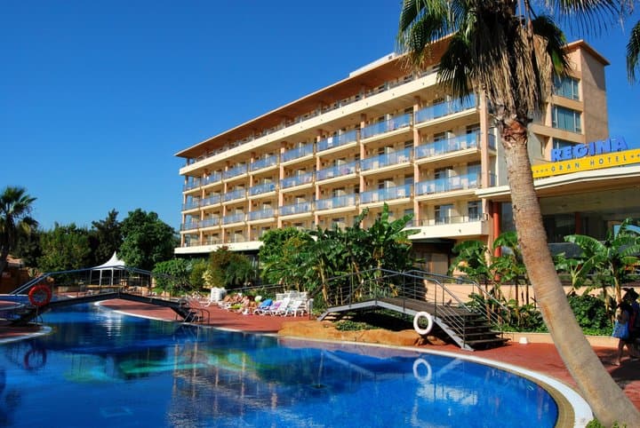 4R Gran Regina Hotel