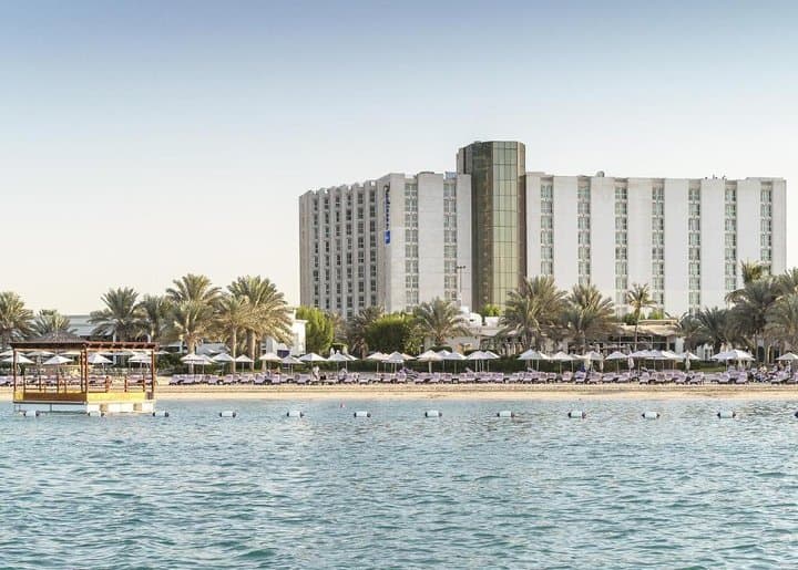 Radisson Blu Hotel & Resort; Abu Dhabi Corniche