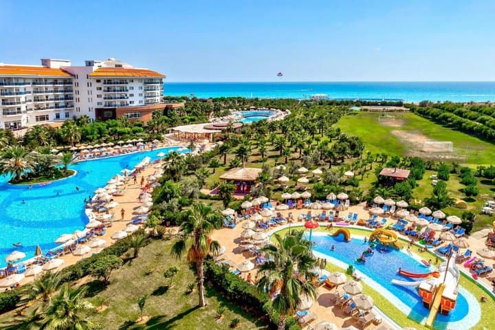 Seaden Sea World Resort & Spa