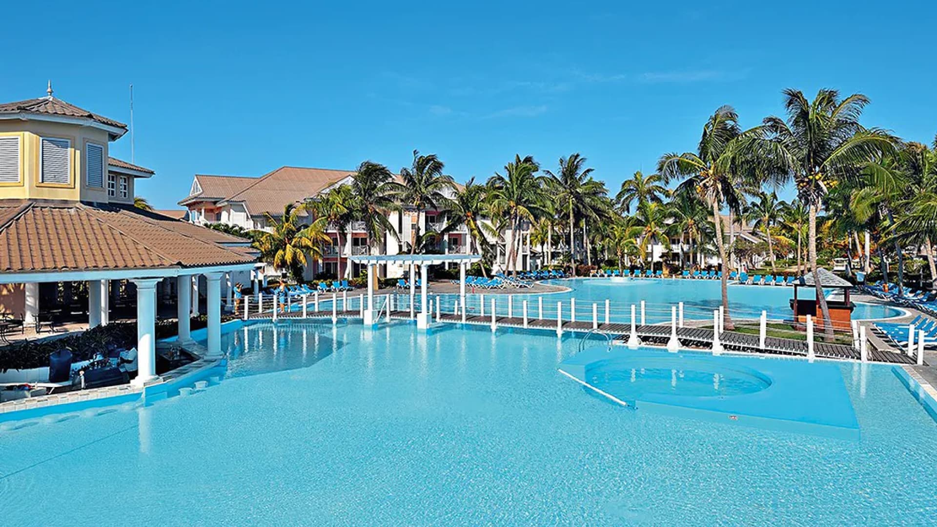 Last Minute: Wakacje na Kubie! 🇨🇺 Hotel 5⭐, Loty w Dwie Strony ✈️, All Inclusive ♾️