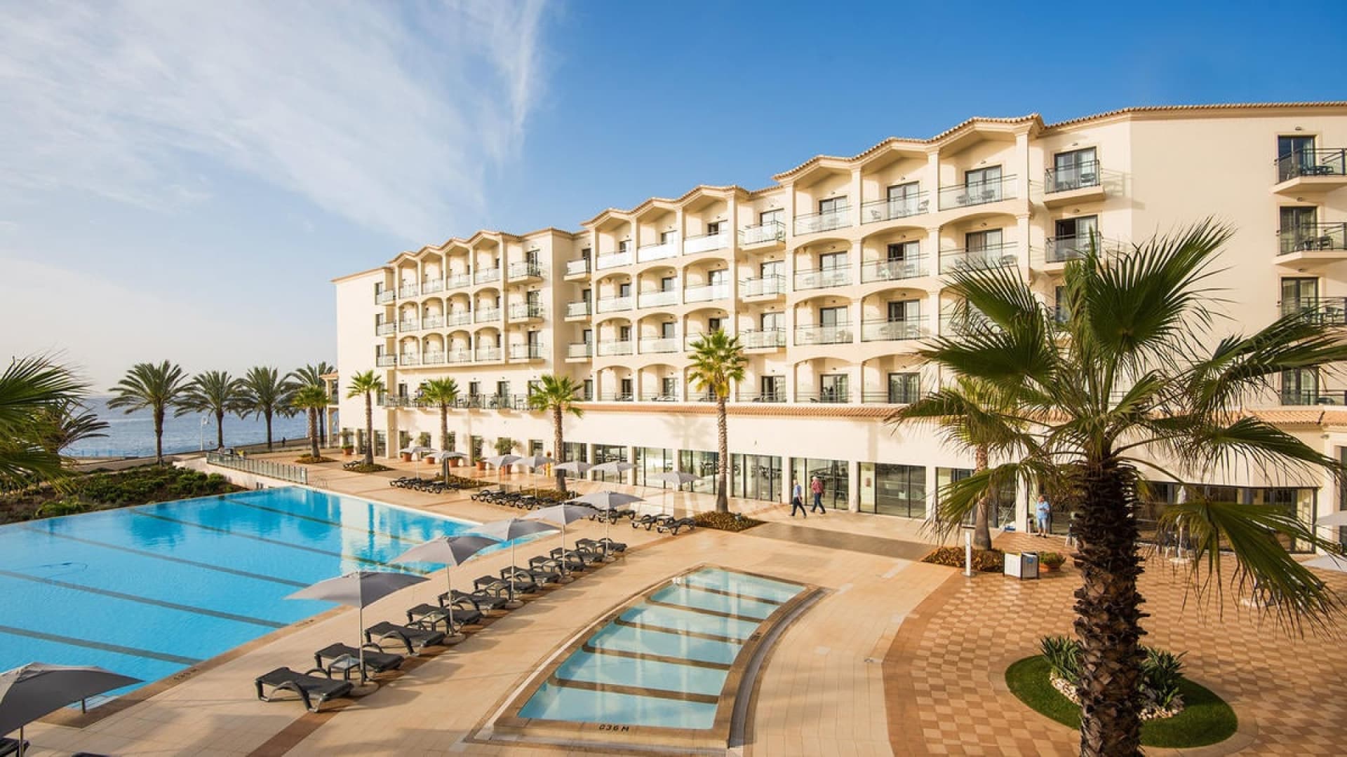 All Inclusive na Maderze! 🇵🇹 Hotel Czterogwiazdkowy ⭐⭐⭐⭐. Wylot z Warszawy! ✈️