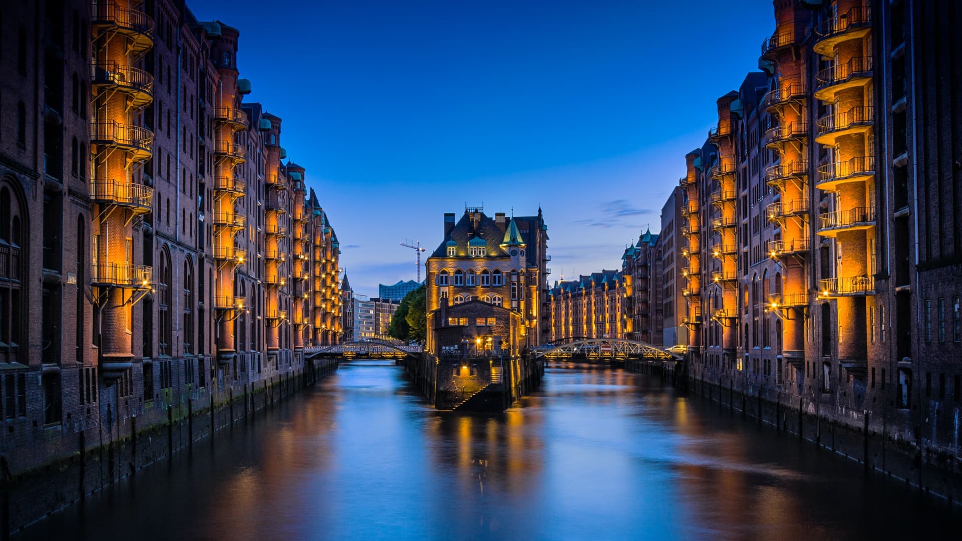 🌆 Odkryj Hamburg! Loty w Dwie Strony Poniżej 100 PLN!