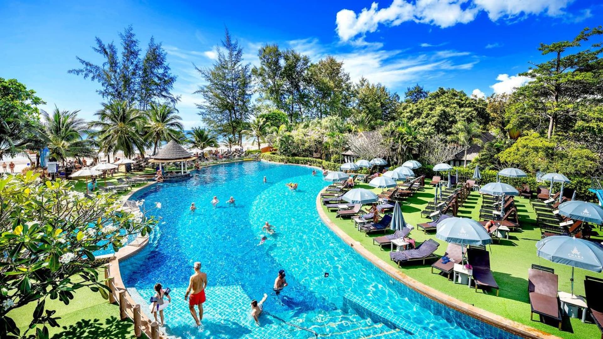 Spontaniczne Wakacje w Tajlandii! 🇹🇭 Hotel 4⭐, 2 Posiłki Dziennie i Loty w Dwie Strony ✈️