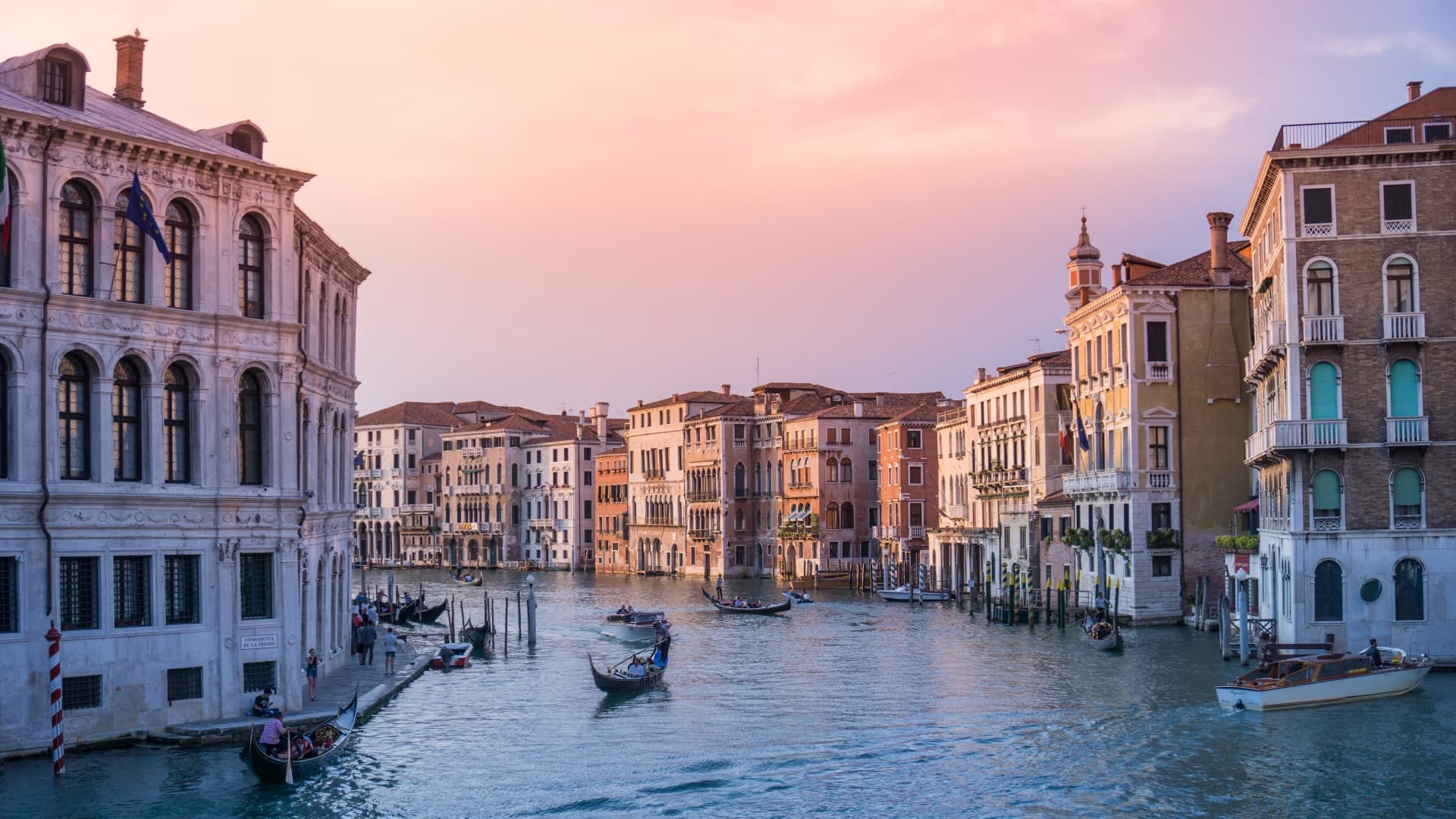 🌟 Tanie Loty w Dwie Strony z Poznania do Czarującej Wenecji! 🇮🇹✈️ już od 124 PLN/os!