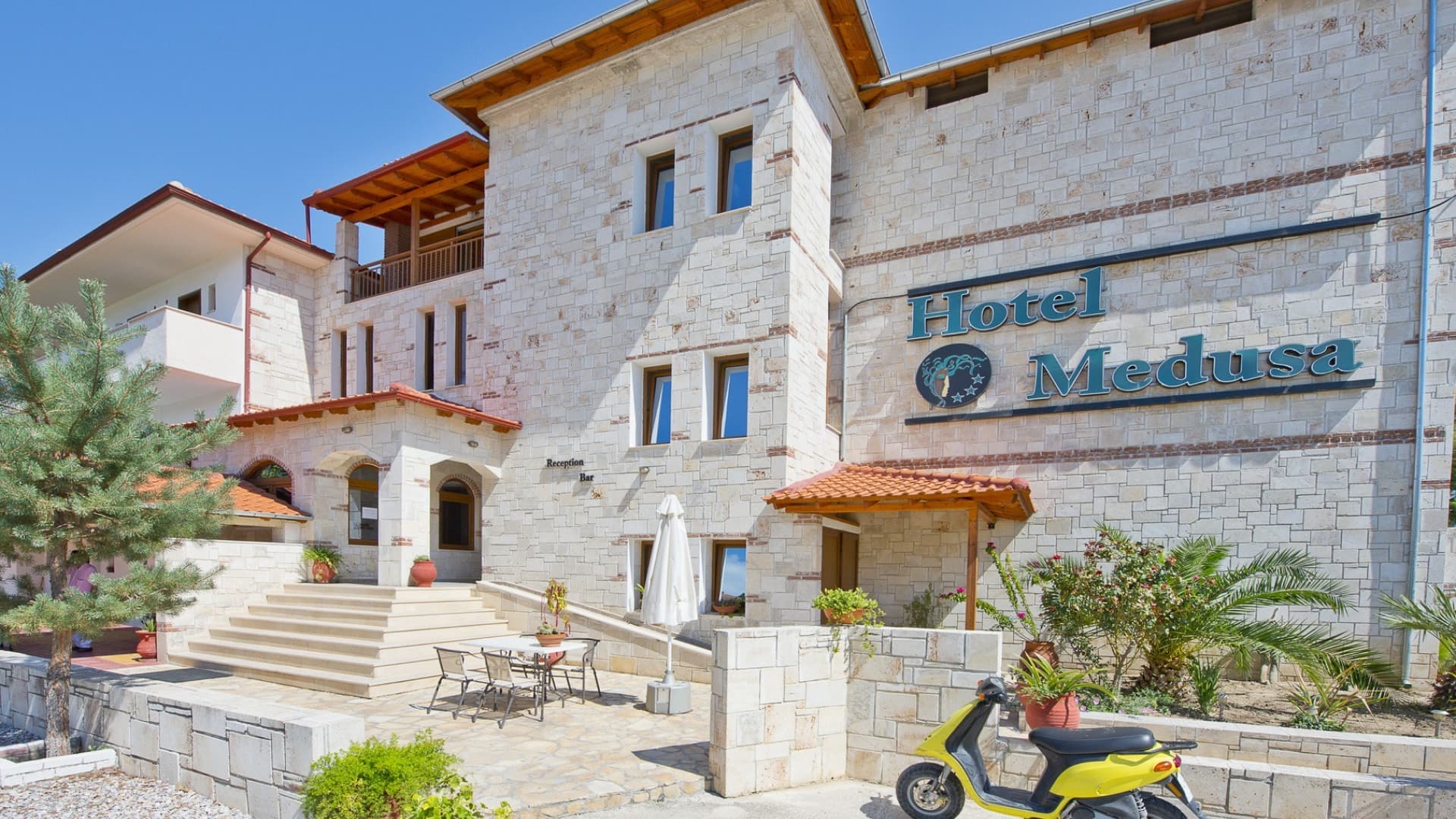 Tydzień na Chalkidiki w Maju 🇬🇷! Hotel ⭐⭐⭐, Loty w Dwie Strony z Poznania 🛫🛬