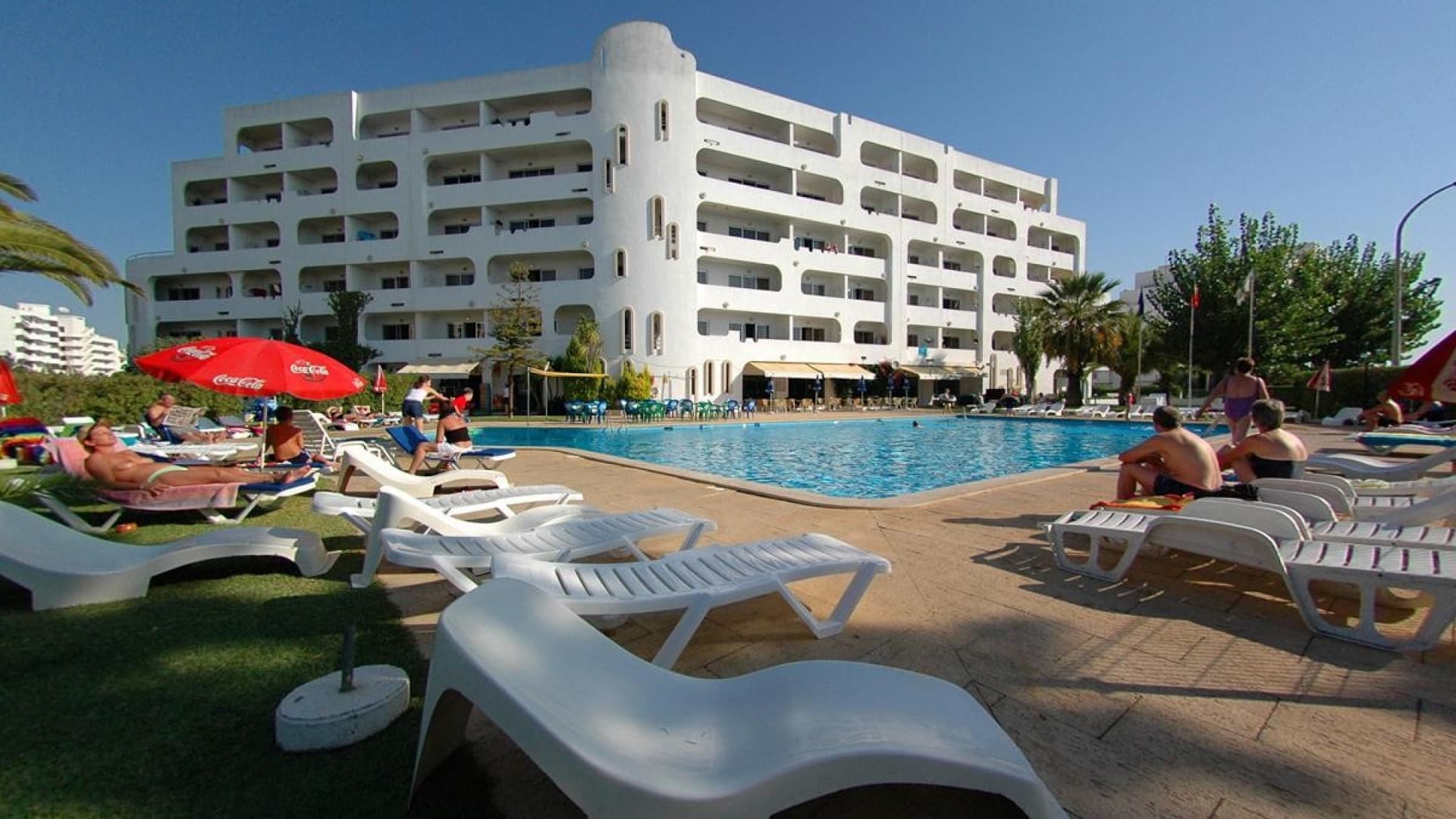 Tydzień w Portugalii! 🇵🇹 Trzygwiazdkowy Hotel ⭐⭐⭐, Loty w Dwie Strony z Krakowa ✈️