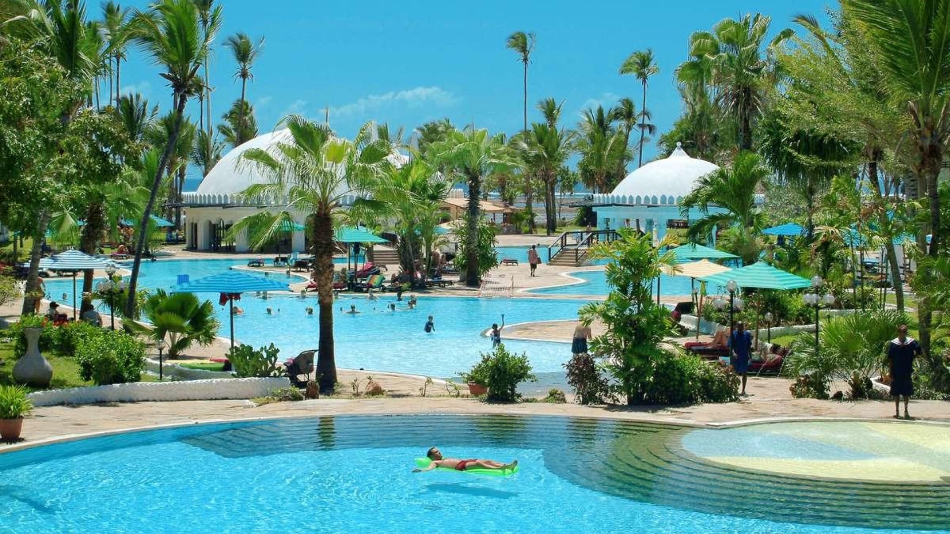 8 Dni w Kenii! 🇰🇪 Świetnie Oceniany Hotel ⭐4 + 2 Posiłki 🍲 + Loty z Wrocławia ✈️