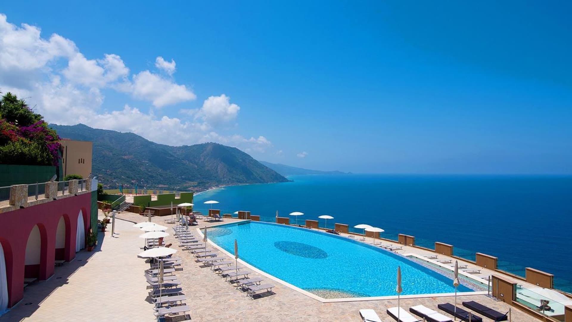 🤌 Ale Oferta! 8 Dni na Sycylii: Hotel 4⭐, Wyżywienie, Loty w Dwie Strony 🇮🇹