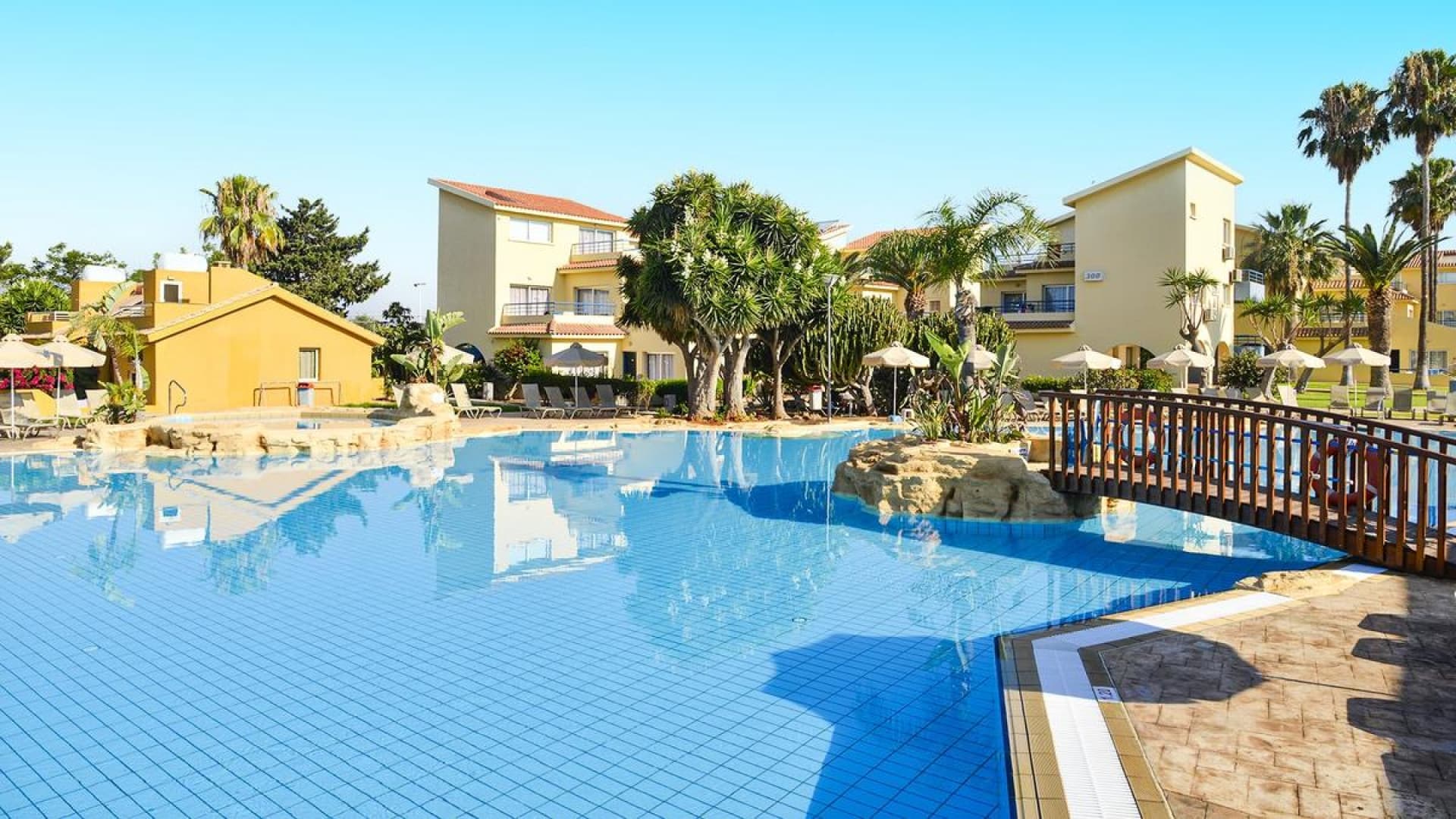 Cypr Last Minute! 🇨🇾 Hotel 3⭐, Loty w Dwie Strony z Gdańska ✈️