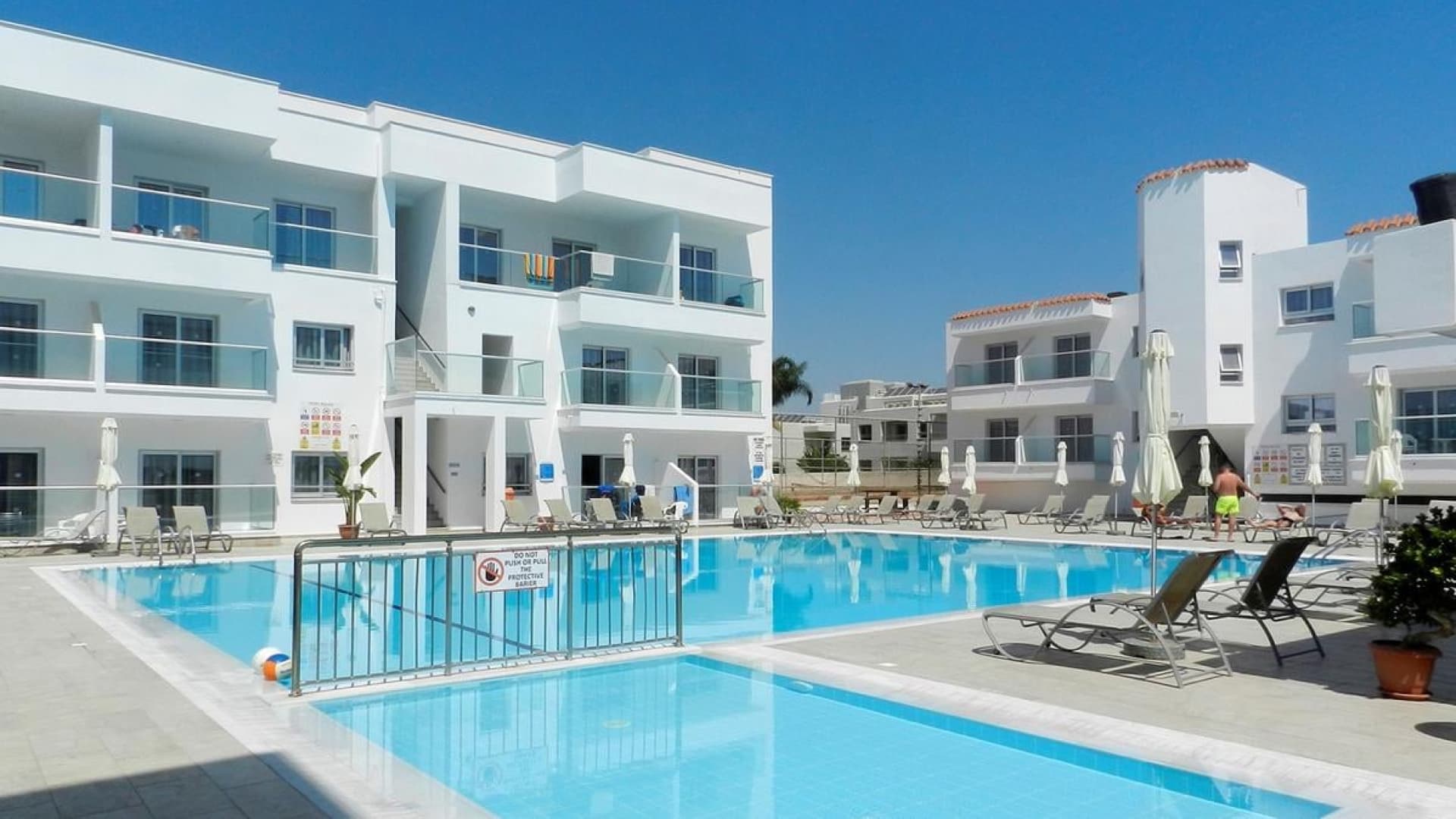 Last Minute: 8 Dni na Cyprze! 🇨🇾 Hotel Czterogwiazdkowy ⭐⭐⭐⭐, Wylot z Krakowa ✈️