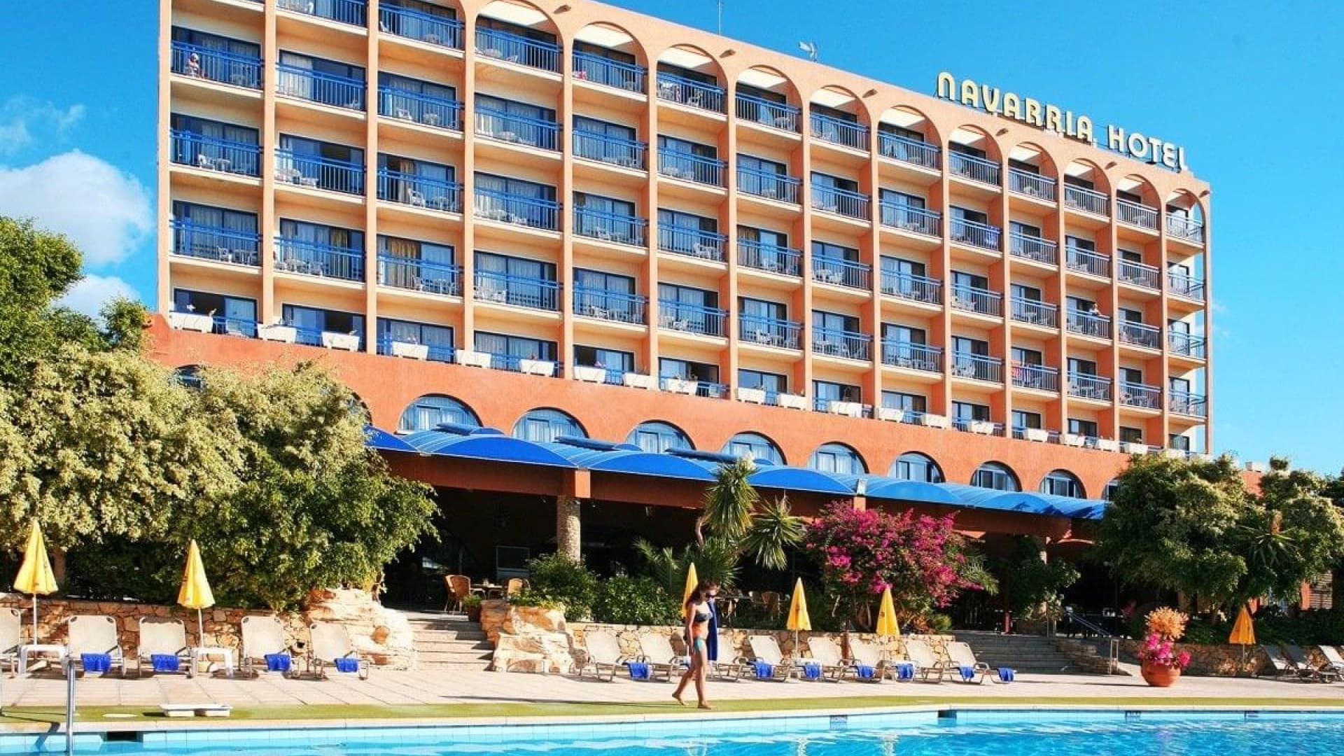 Wakacje Last Minute na Cyprze! 🇨🇾 Hotel 3⭐, Loty, Śniadania 🍳