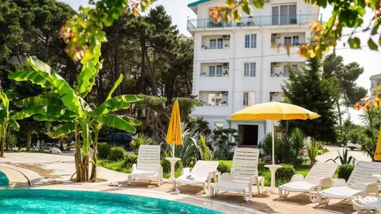 Albania w 7 dni: Garden Palace w Durres 🇦🇱🏖️