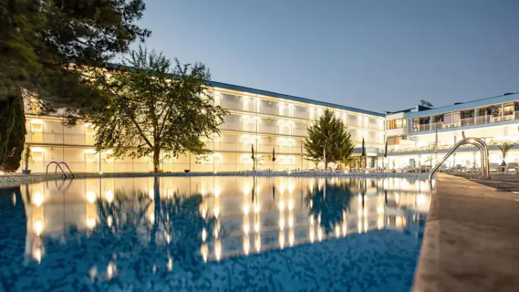 Bułgaria: 7 Dni W Słonecznym Brzegu W Hotelu Azurro