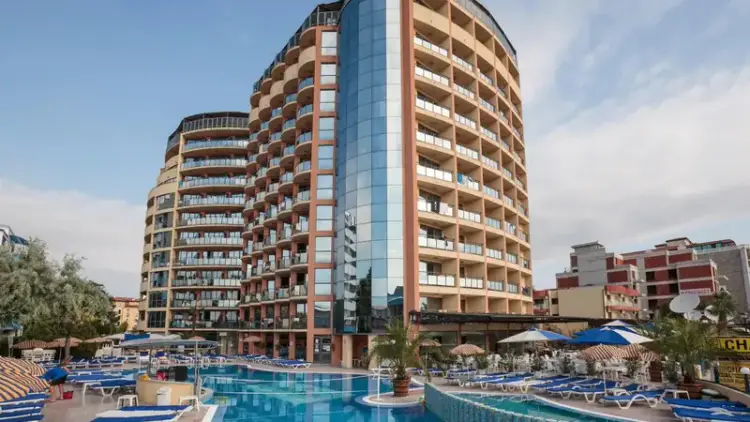 Słoneczny Brzeg w Bułgarii: 7 Dni w Hotelu Meridian 🇧🇬☀️