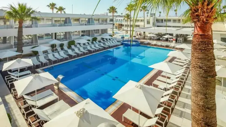 Cypr: 7 Dni w Słonecznej Ayia Napa w Hotelu Melpo Antia