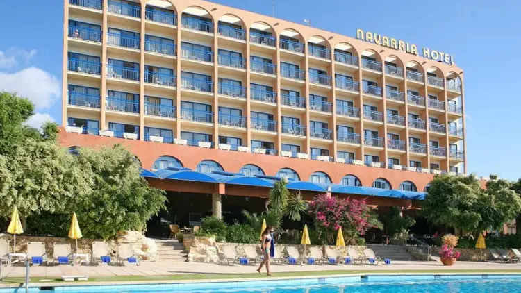Cypr w Grudniu: 7 Dni w Limassol w Hotelu Navarria