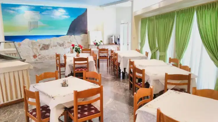 Grecka Przygoda w Hersonissos: 7 Dni w Hotelu Ilios 🇬🇷☀️