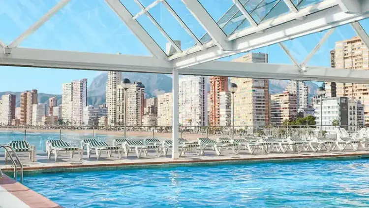 Hiszpański Benidorm: 7 Dni w Hotelu Benikaktus