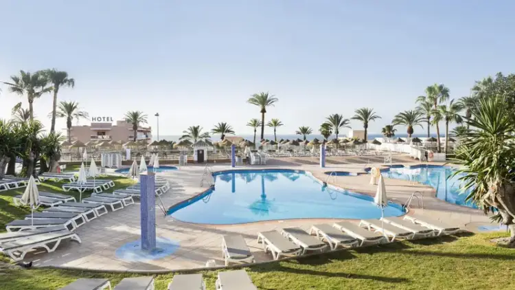 Słoneczne Costa del Sol w 7 dni — Best Siroco w Benalmadenie 🇪🇸☀️