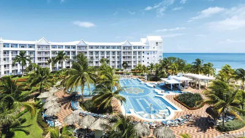 Jamajskie Wakacje: 14 Dni w Riu Ocho Rios 🇯🇲🌴