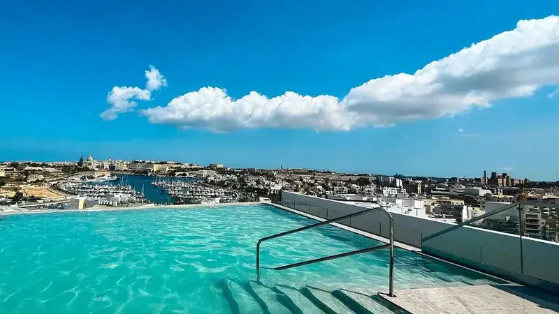 Maltański Wypad: 7 Dni w Gżirze 🇲🇹🏨