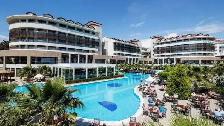 Side w listopadzie: 7 dni w resorcie Alba Royal 🇹🇷☀️