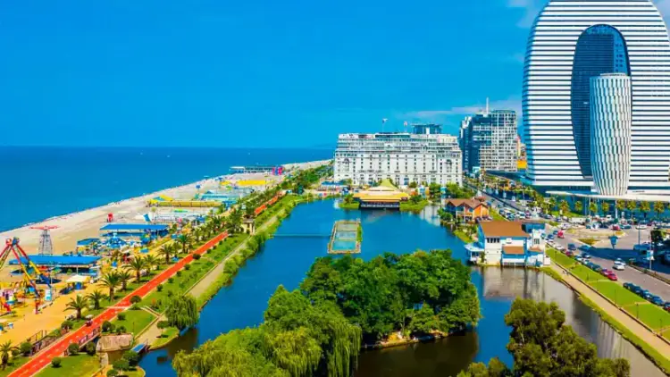 Batumi w 7 dni: Alliance Palace czeka 🇬🇪✨