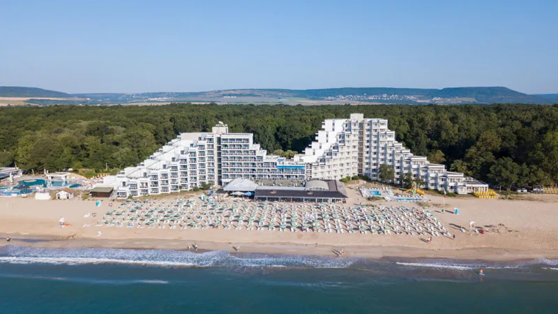 Bułgarska Albena: 7 Dni Relaksu w Hotelu Mura 🇧🇬🏖️