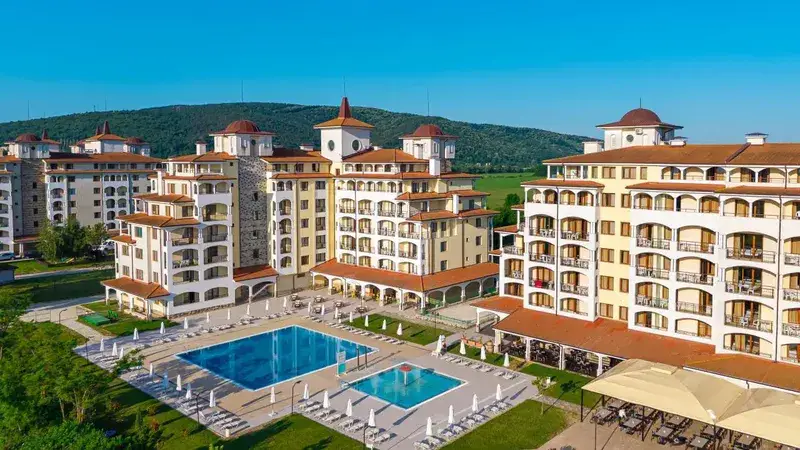 Bułgarski Relaks: 7 Dni w Sunrise All Suites Resort 🇧🇬☀️